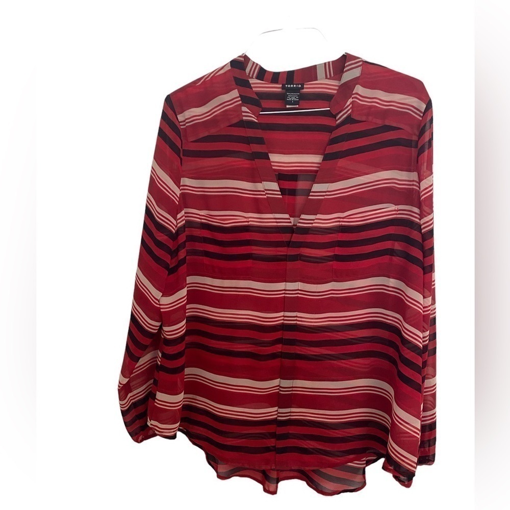 TORRID PLUS SIZE STRIPED RED BLOUSE 0896